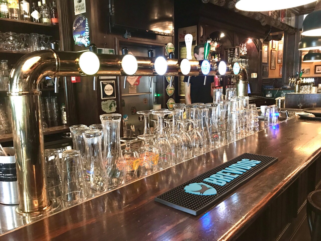De bar en taps van Zusjes de Boer